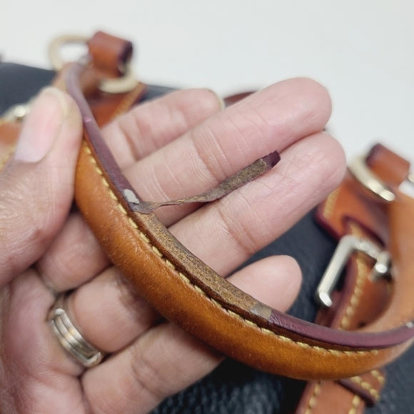 Dooney & Bourke | Large Vintage Black Pebble Grain Flortentine Satchel Bag - Picture 9 of 15